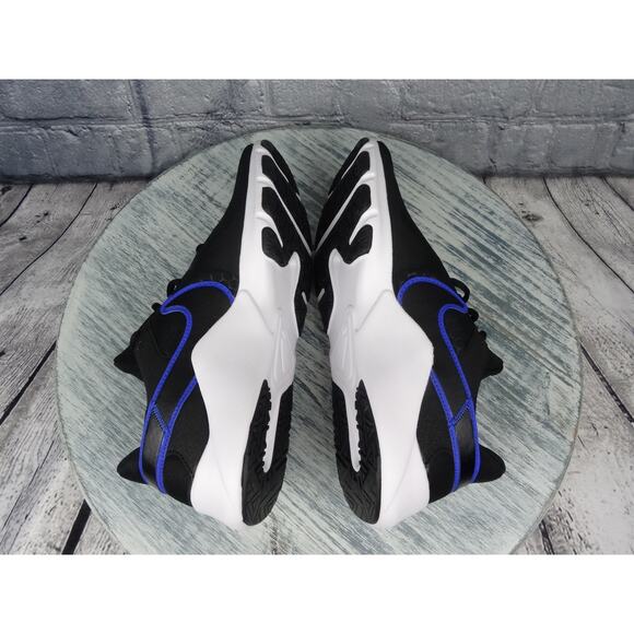 Nike  Legend Essential 2 Old Royal/Black-Racer Blue Men 9 NIB - Picture 9 of 11